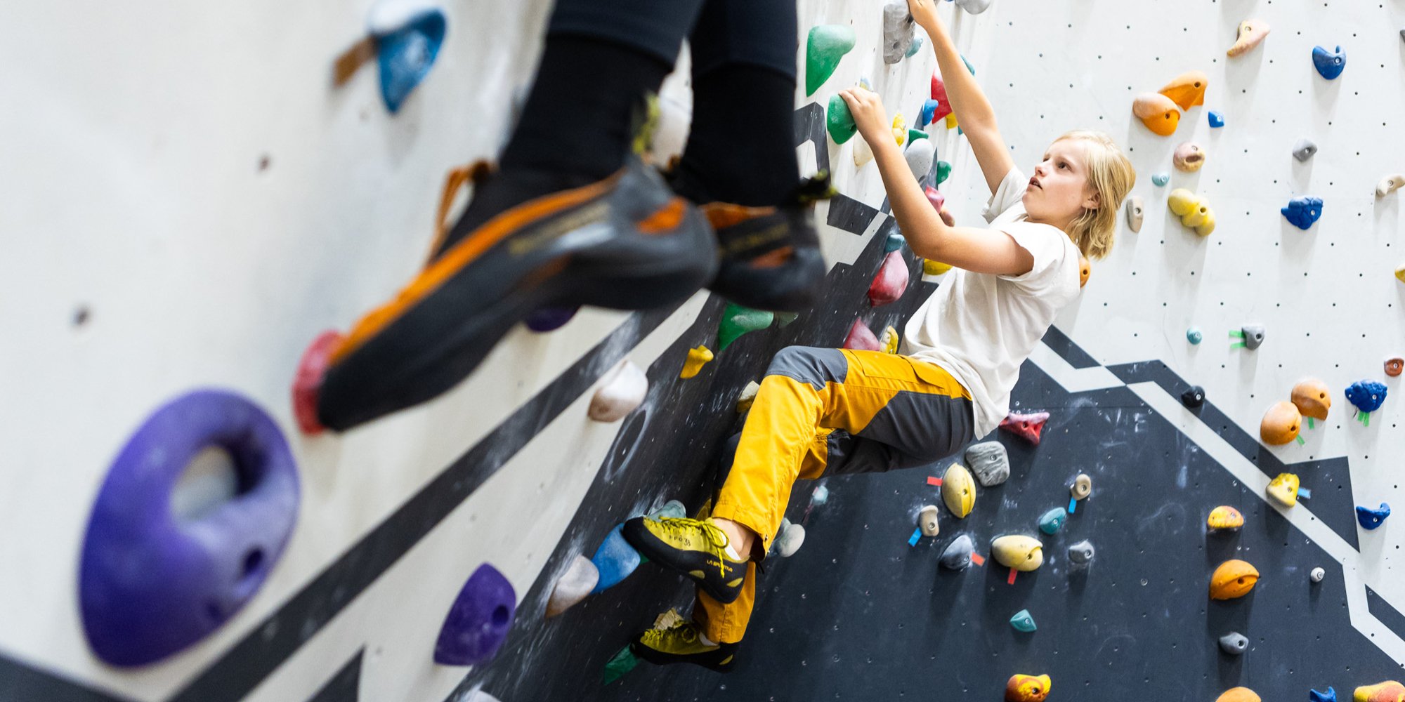 Klättring bouldering ung.jpg